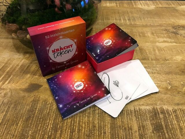 K R A C H T T E K E N  We lopen een beetje achter maar beter laat dan nooit...  @energeticflow.nl Gefeliciteerd met deze unieke set inzichtkaarten met KRACHT-tekens!